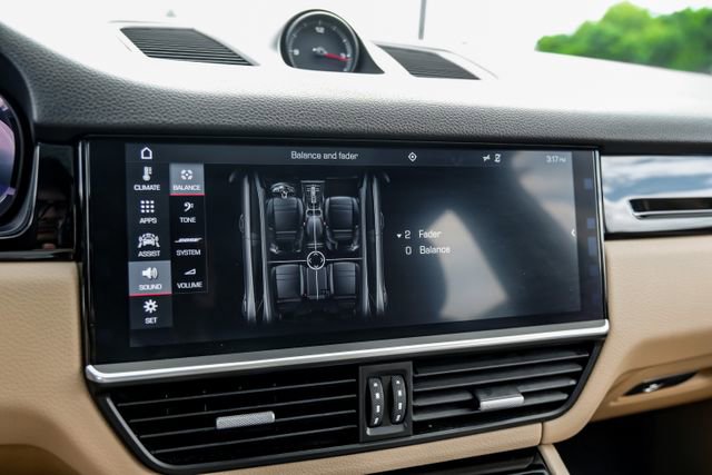 Used 2019 Porsche Cayenne AWD/4WD image 43