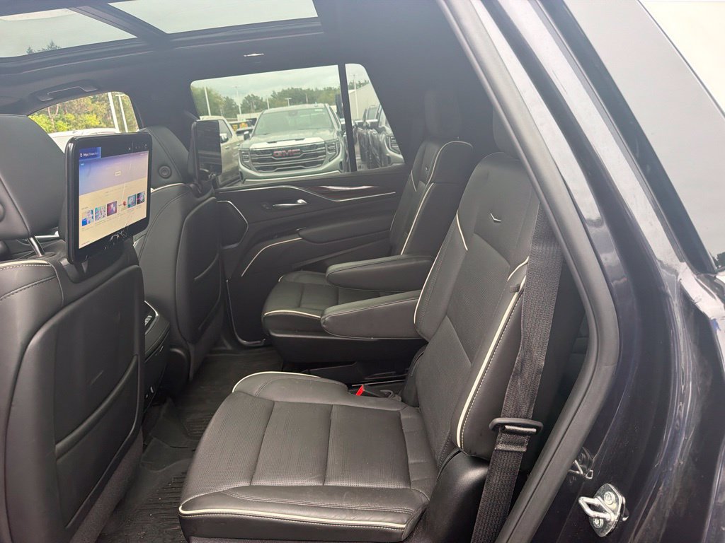 Certified 2024 Cadillac Escalade Premium Luxury w/ LPO, Floor Liner Package AWD/4WD image 9