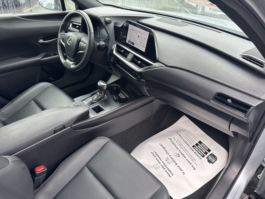 Used 2024 Lexus UX 250h AWD image 23