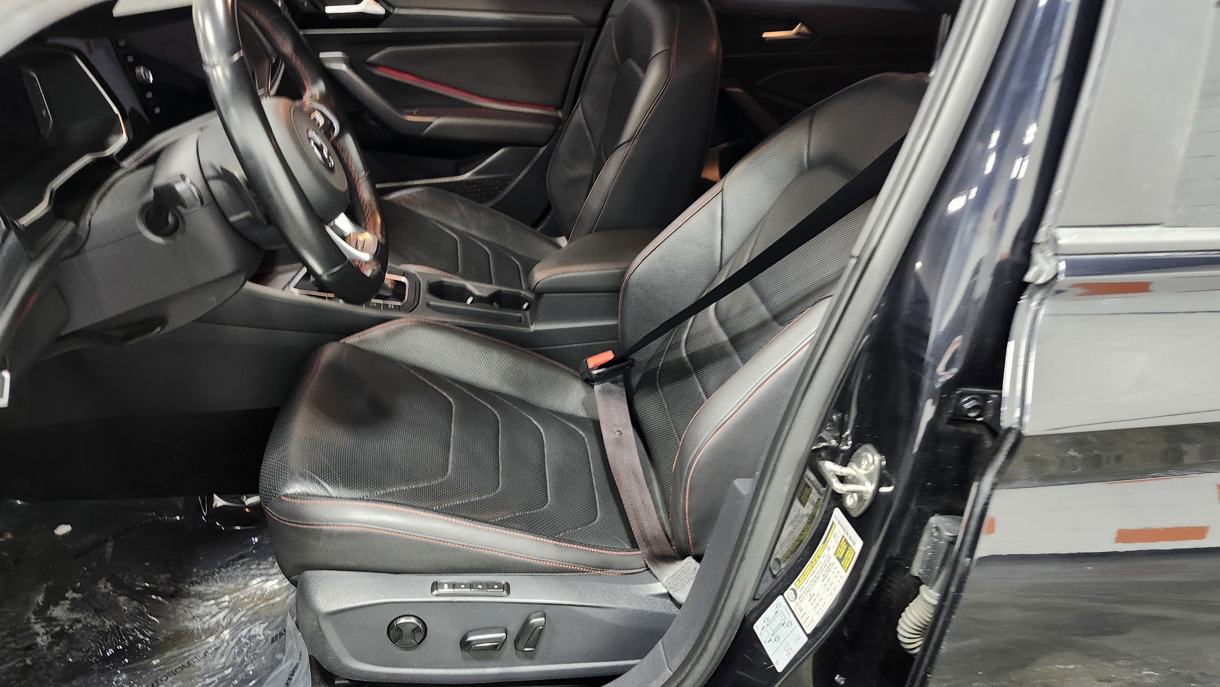 Used 2021 Volkswagen Jetta GLI Autobahn w/ GLI Autobahn Black Package image 23