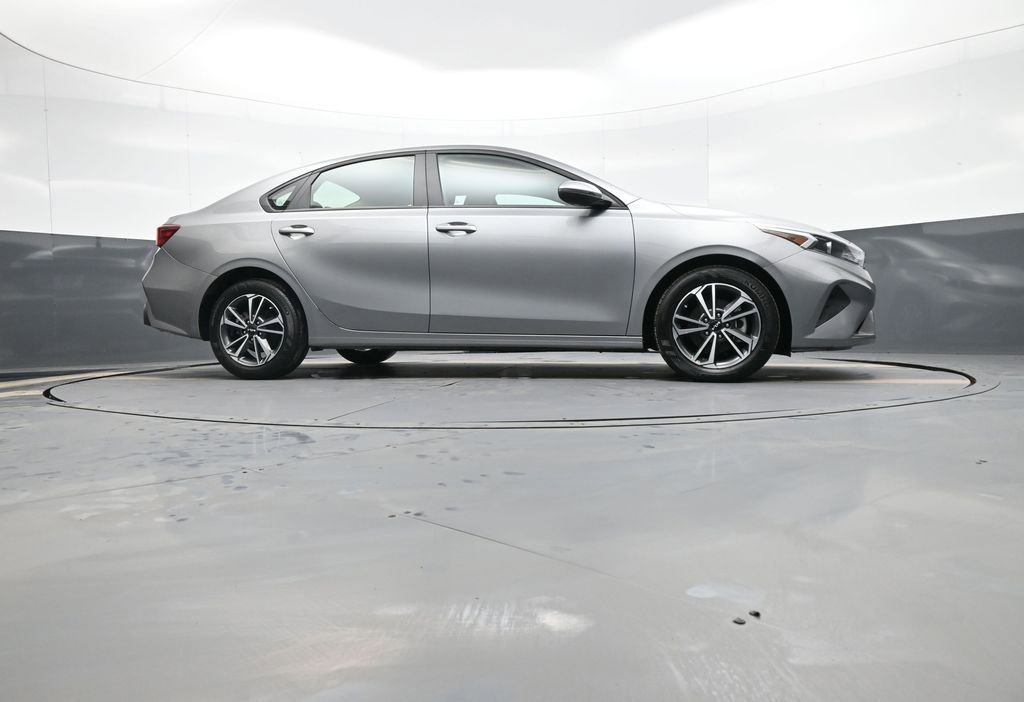 Certified 2024 Kia Forte LXS w/ LXS Technology Package image 27