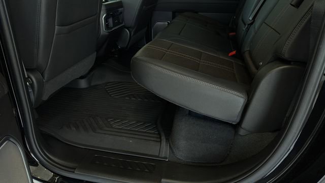 Used 2025 Chevrolet Silverado 1500 High Country w/ Technology Package image 23