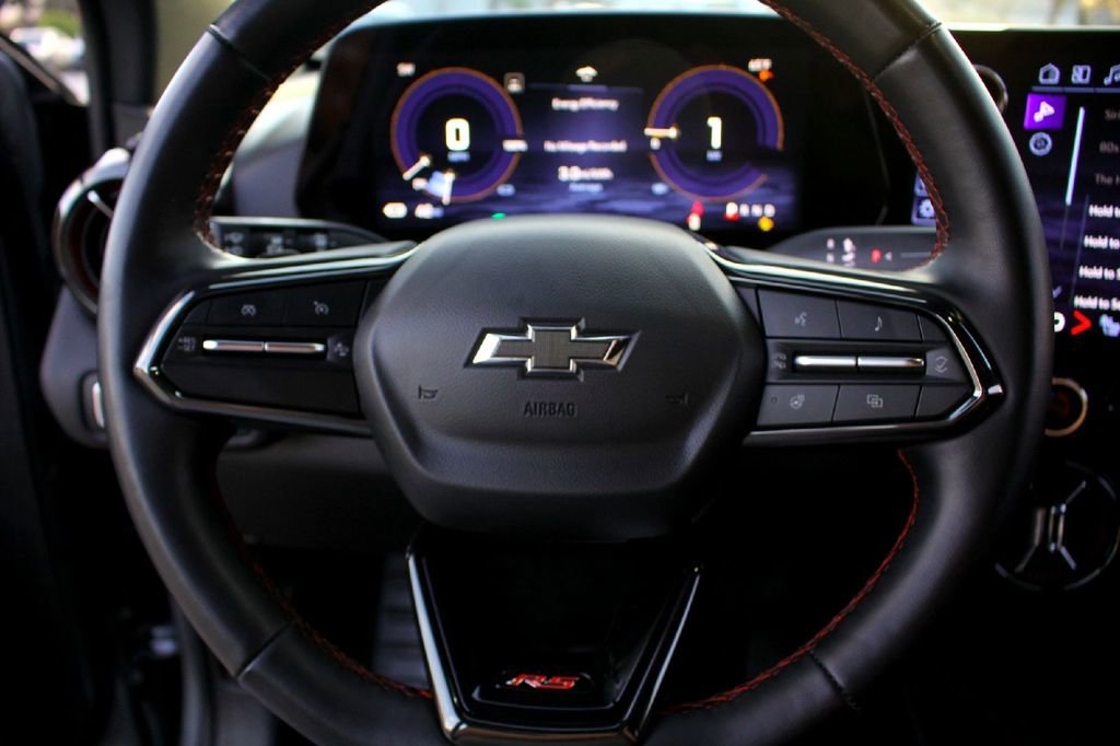 Used 2024 Chevrolet Blazer EV RS image 11