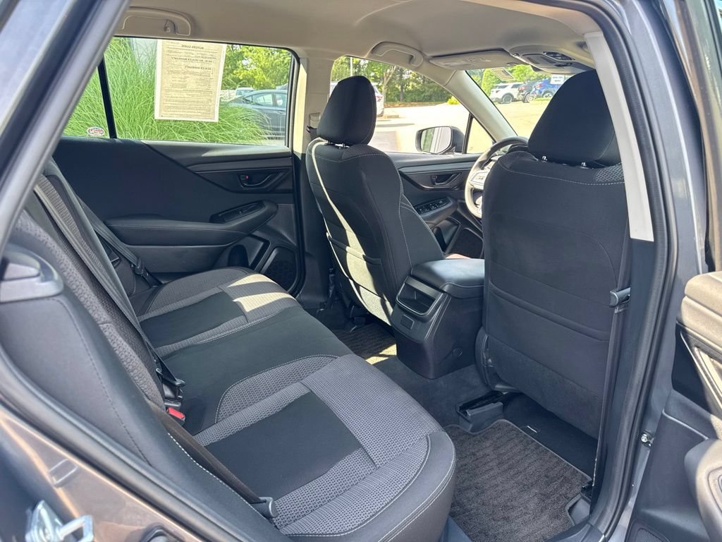 Used 2023 Subaru Outback AWD/4WD image 15