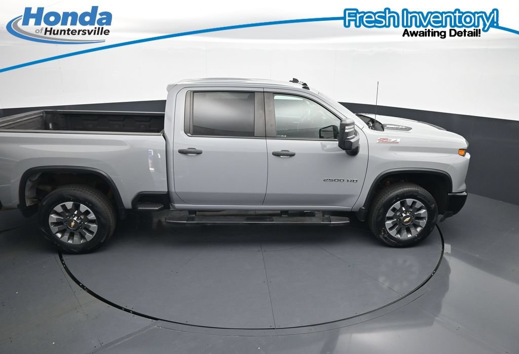 Used 2024 Chevrolet Silverado 2500 Custom w/ Custom Value Package AWD/4WD image 26