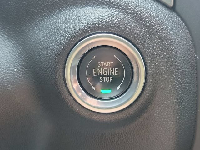 Used 2020 Chevrolet Silverado 1500 RST AWD/4WD image 29