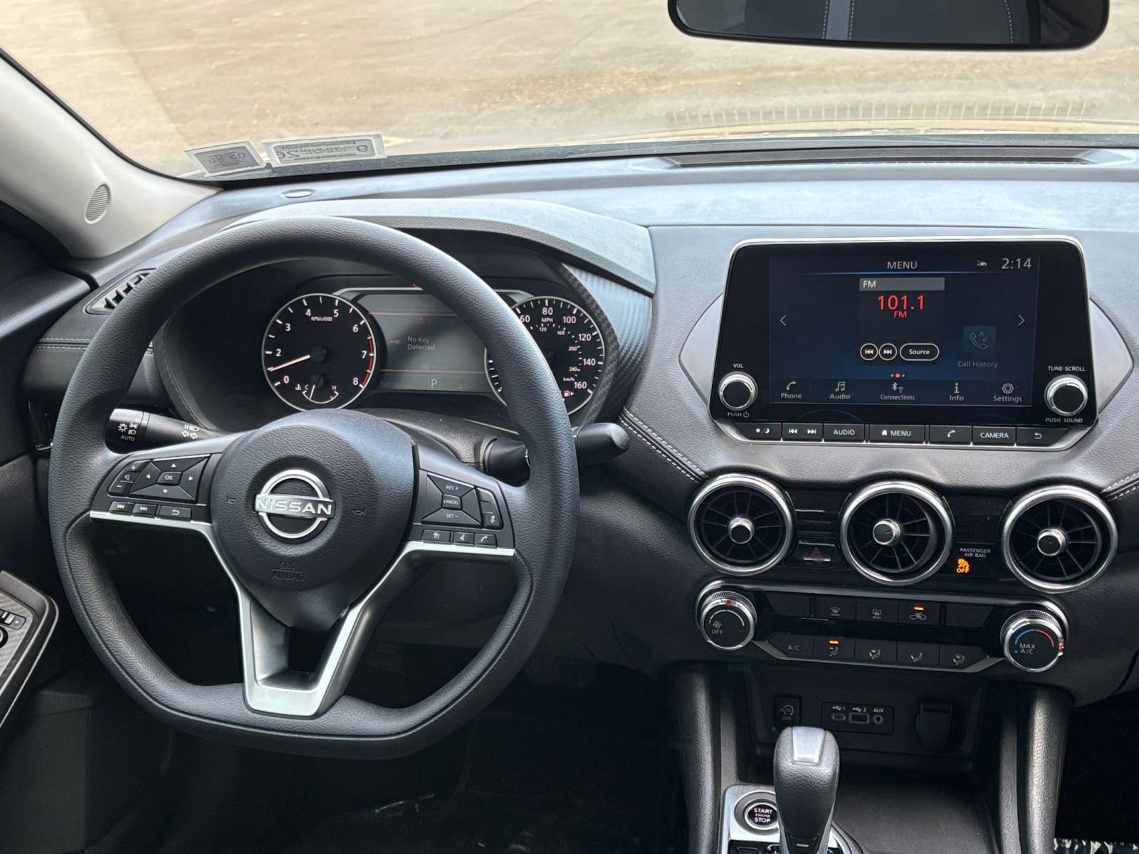 Used 2025 Nissan Sentra SV image 32