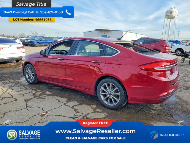 Used 2017 Ford Fusion SE w/ Fusion SE Technology Package image 2