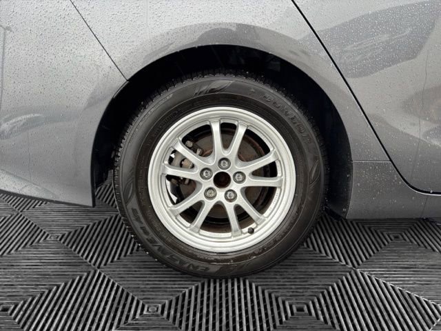Used 2022 Toyota Prius Prime XLE FWD image 30