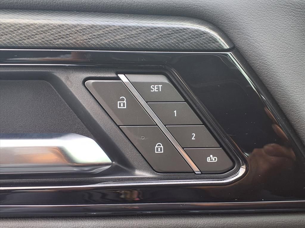 New 2026 GMC Yukon XL AT4 w/ AT4 Premium Plus Package image 8