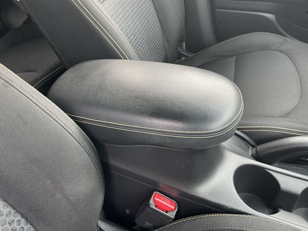 Used 2015 Kia Soul + FWD image 26