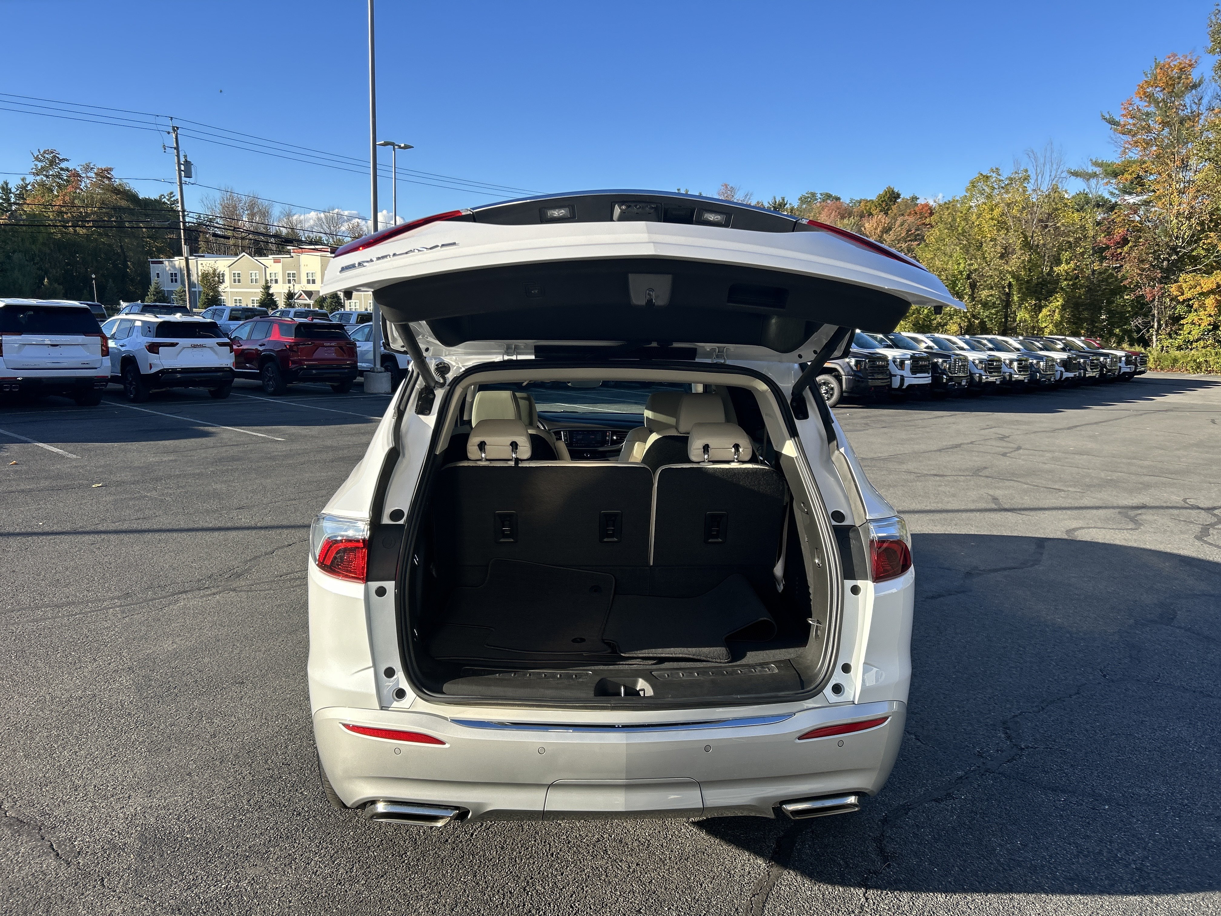 Used 2024 Buick Enclave Premium w/ Trailering Package, 5000 lbs. AWD/4WD image 9