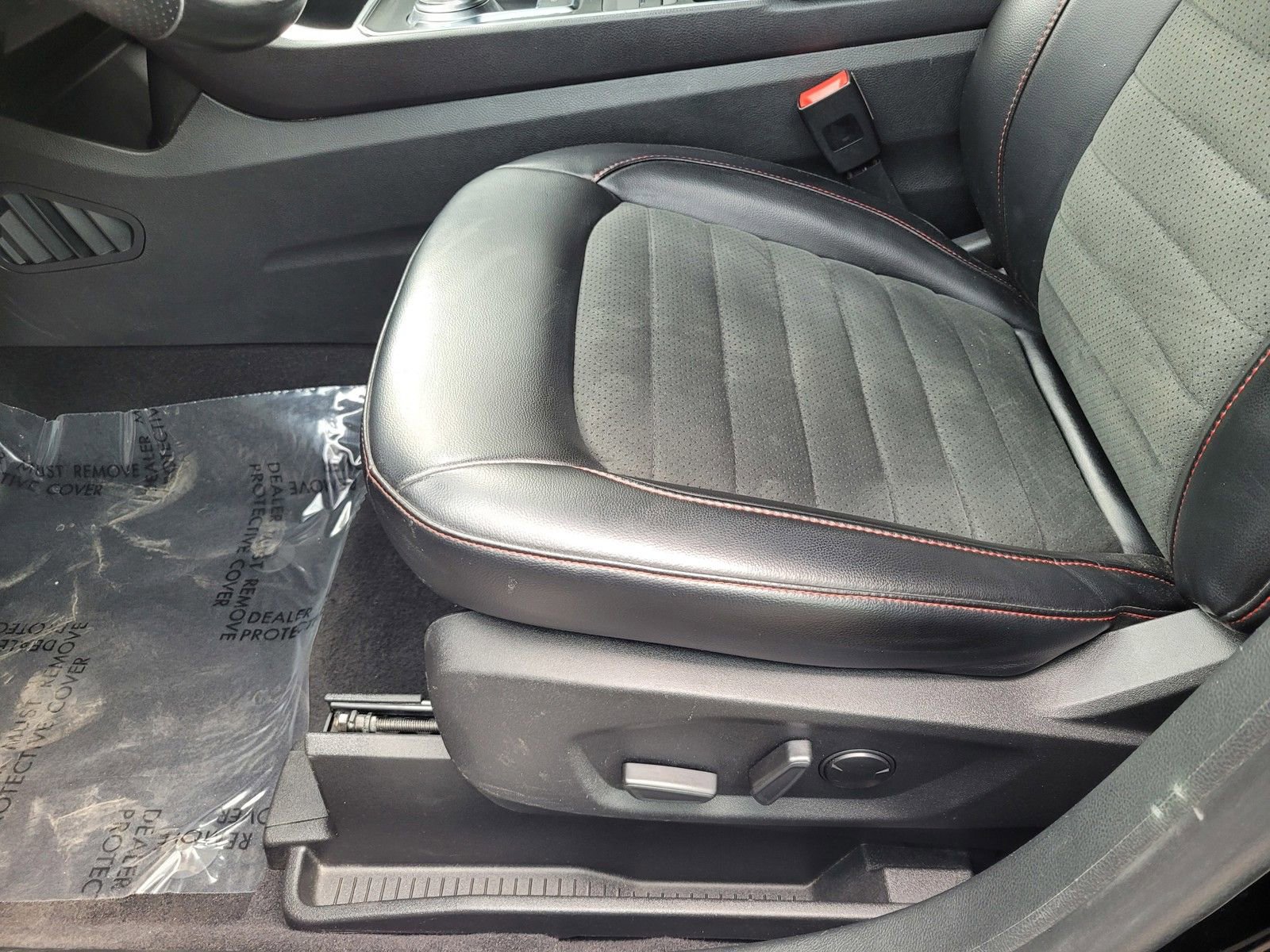 Used 2023 Ford Edge ST-Line image 23