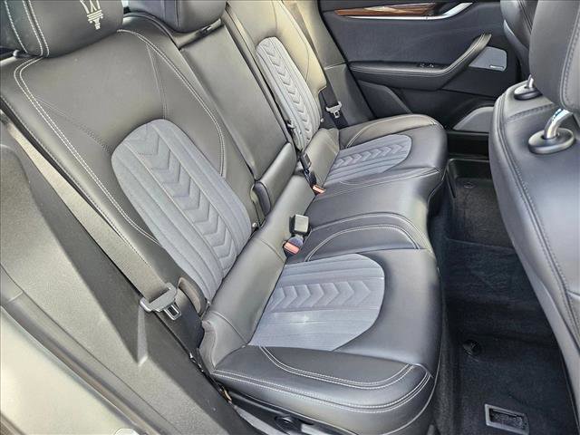 Used 2019 Maserati Levante GranLusso image 19