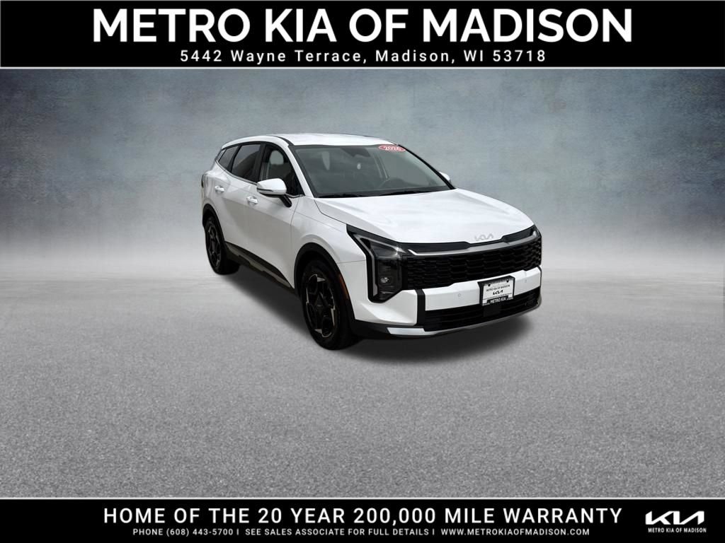 Used 2026 Kia Sportage EX FWD image 8