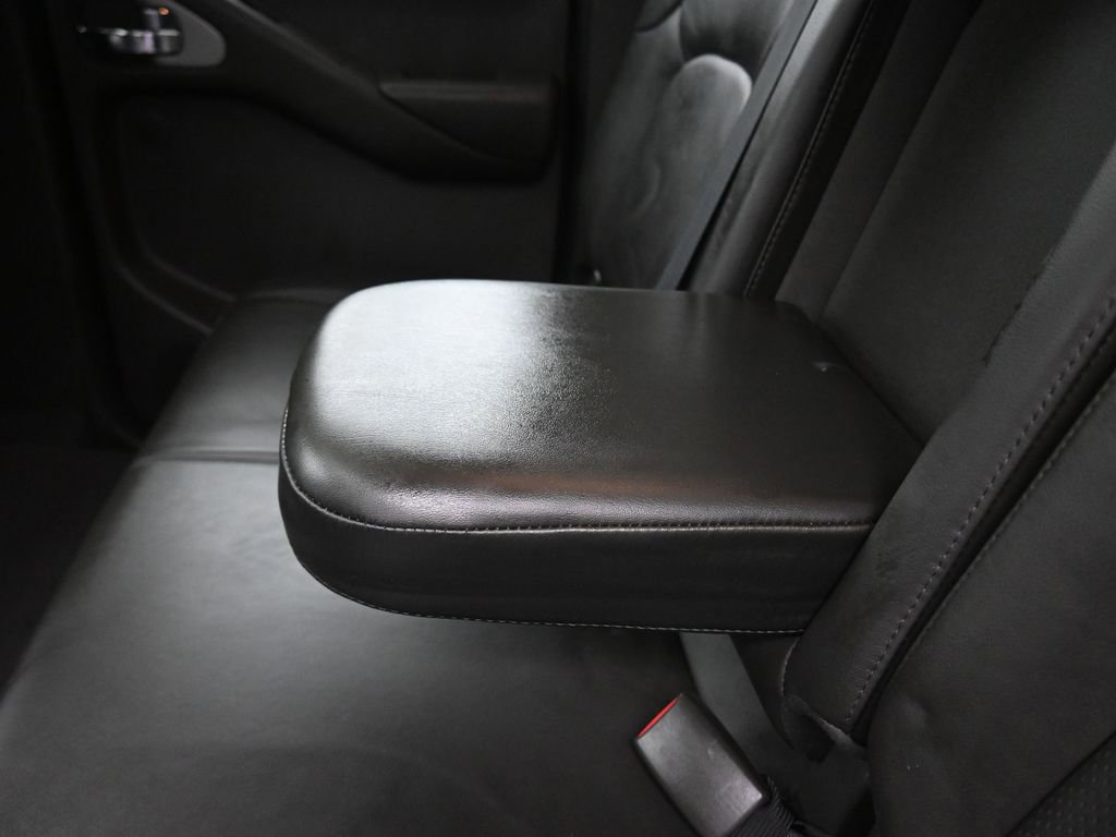 Used 2021 Nissan Frontier PRO-4X w/ Pro-4x Utility Package image 34