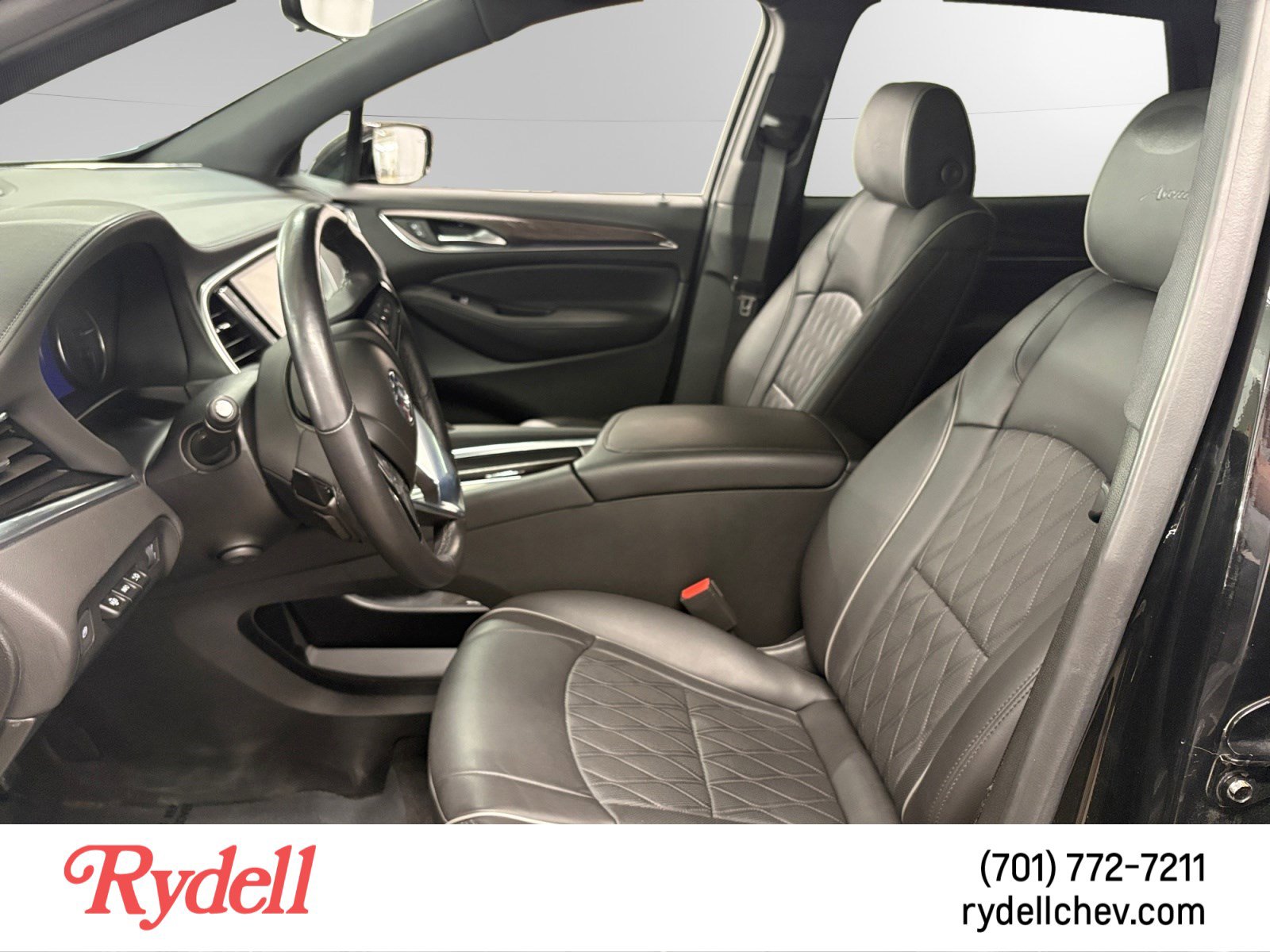 Used 2024 Buick Enclave Avenir w/ Avenir Technology Package AWD/4WD image 10