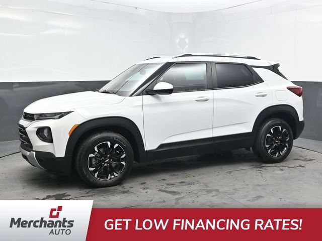 Used 2023 Chevrolet TrailBlazer LT w/ Convenience Package FWD image 3
