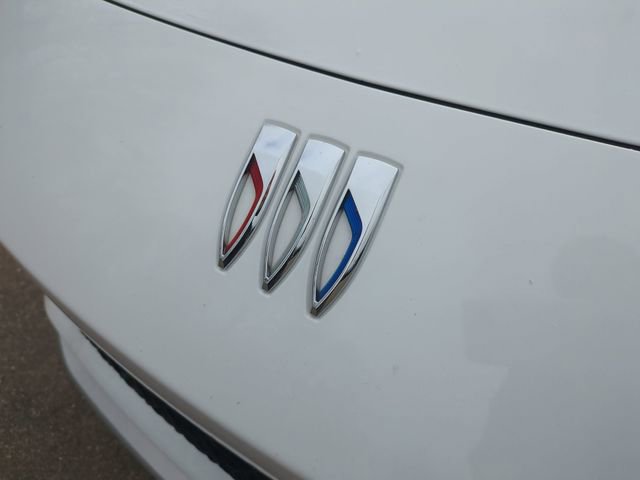 Used 2025 Buick Envista Sport Touring image 27