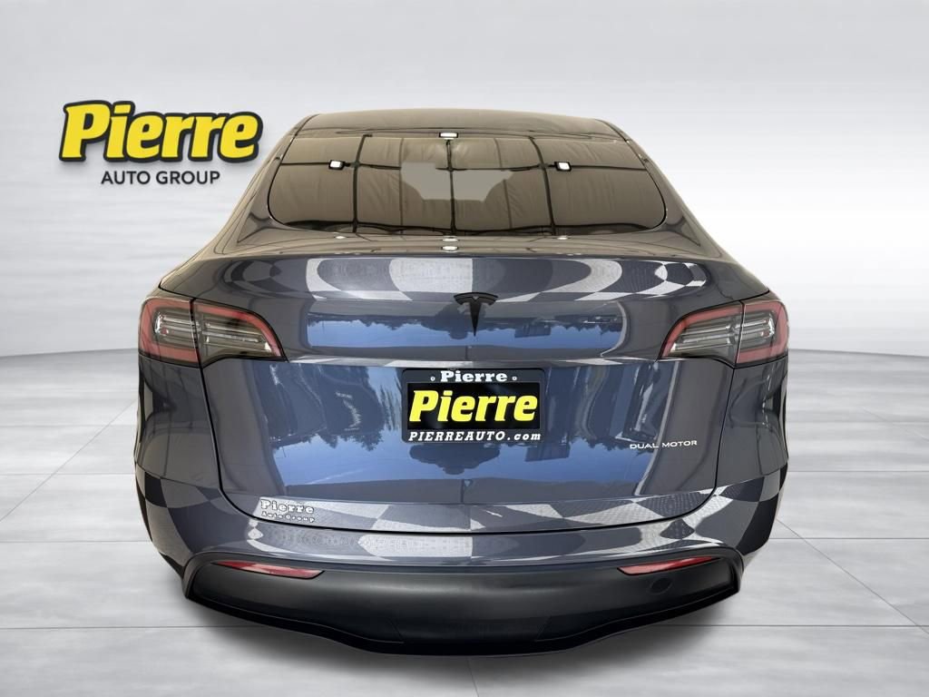 Used 2023 Tesla Model Y Long Range image 3