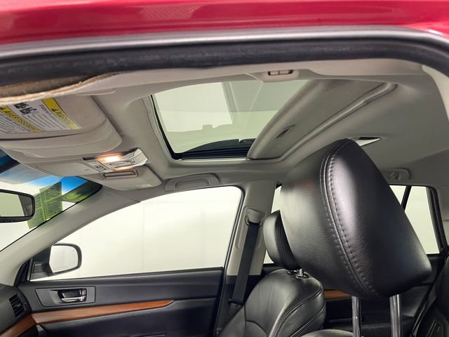 Used 2013 Subaru Outback 2.5i Limited AWD/4WD image 16