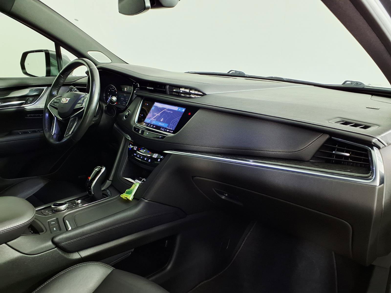 Used 2021 Cadillac XT5 Premium Luxury FWD image 9