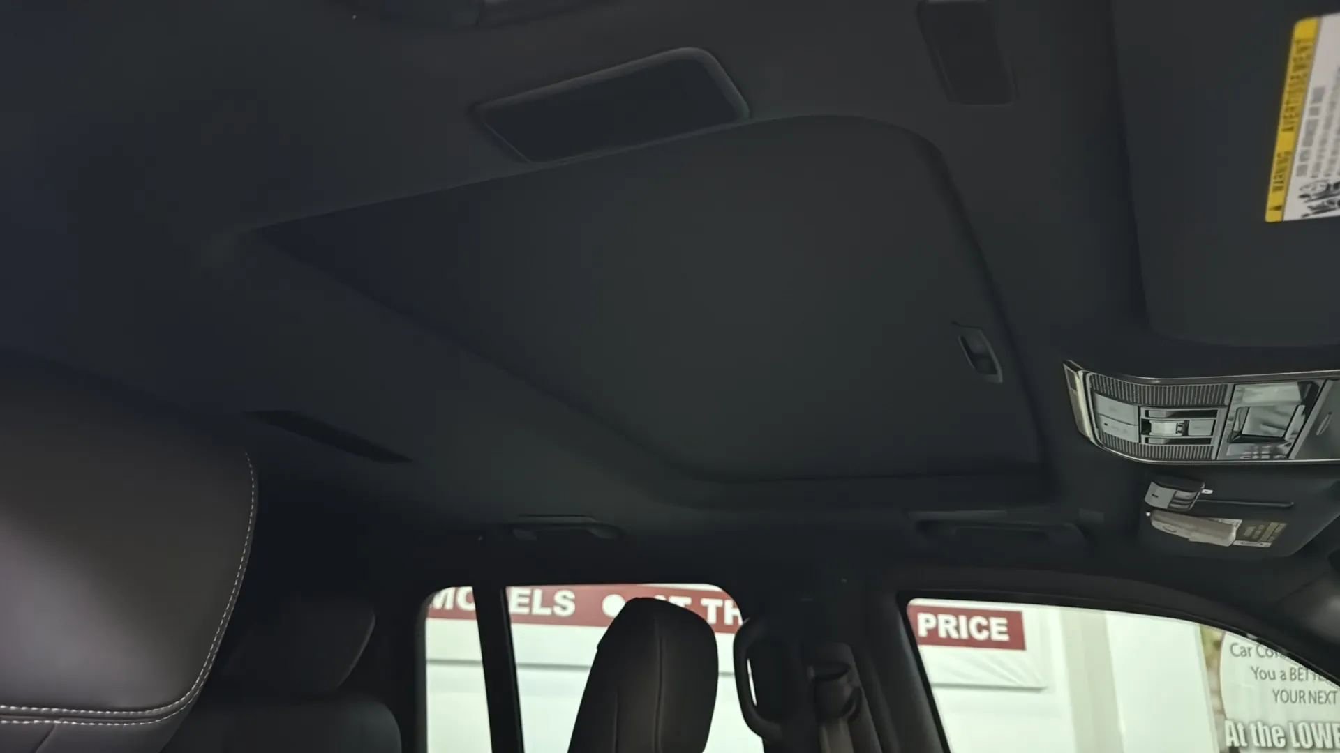 Used 2022 Lexus LX 600 4WD w/ Premium Package image 20