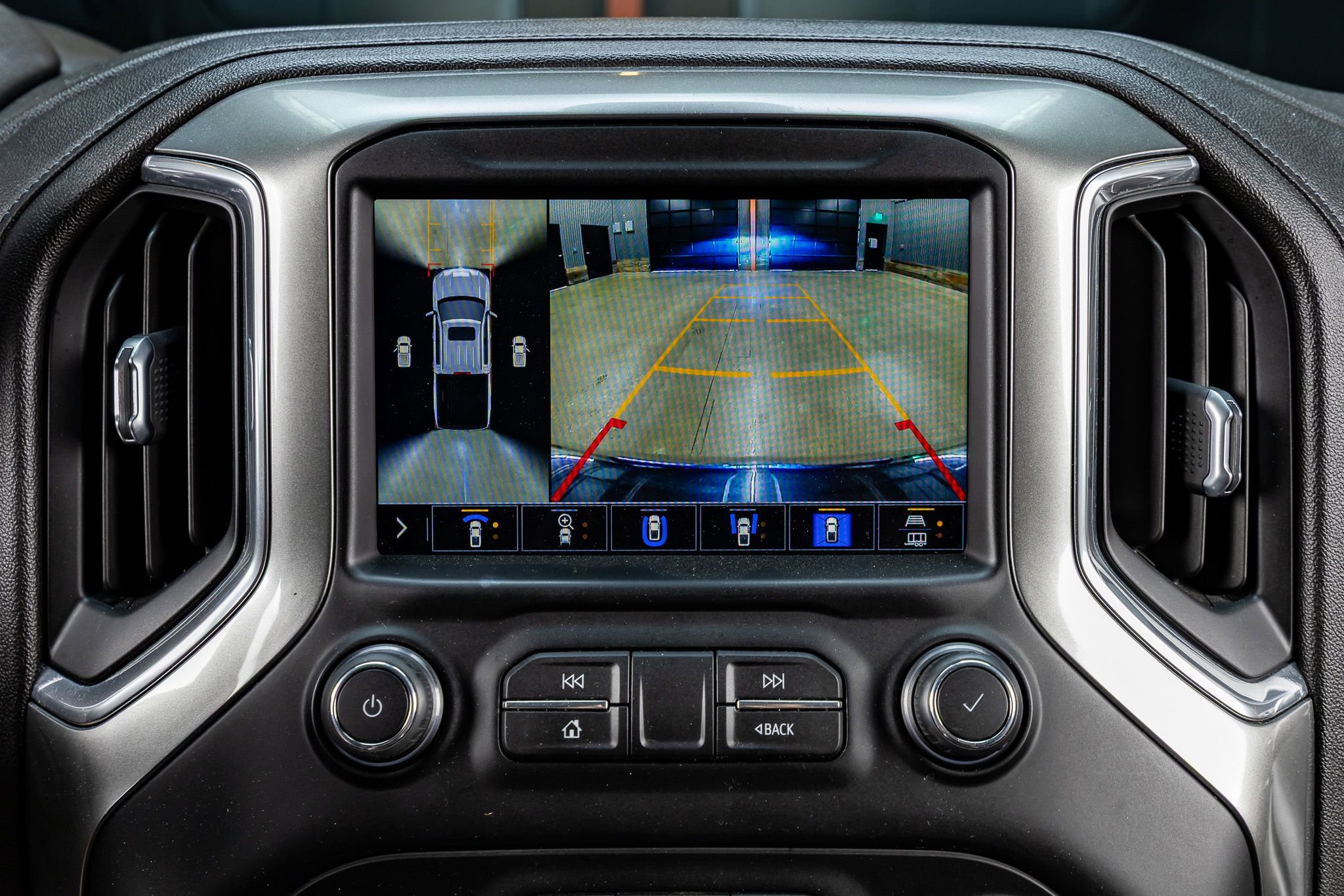 Used 2021 Chevrolet Silverado 1500 LTZ w/ Technology Package image 25