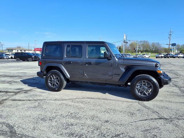 Used 2025 Jeep Wrangler Sport S image 12