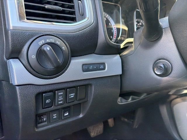 Used 2017 Nissan Titan PRO-4X w/ Pro-4x Convenience Package image 23