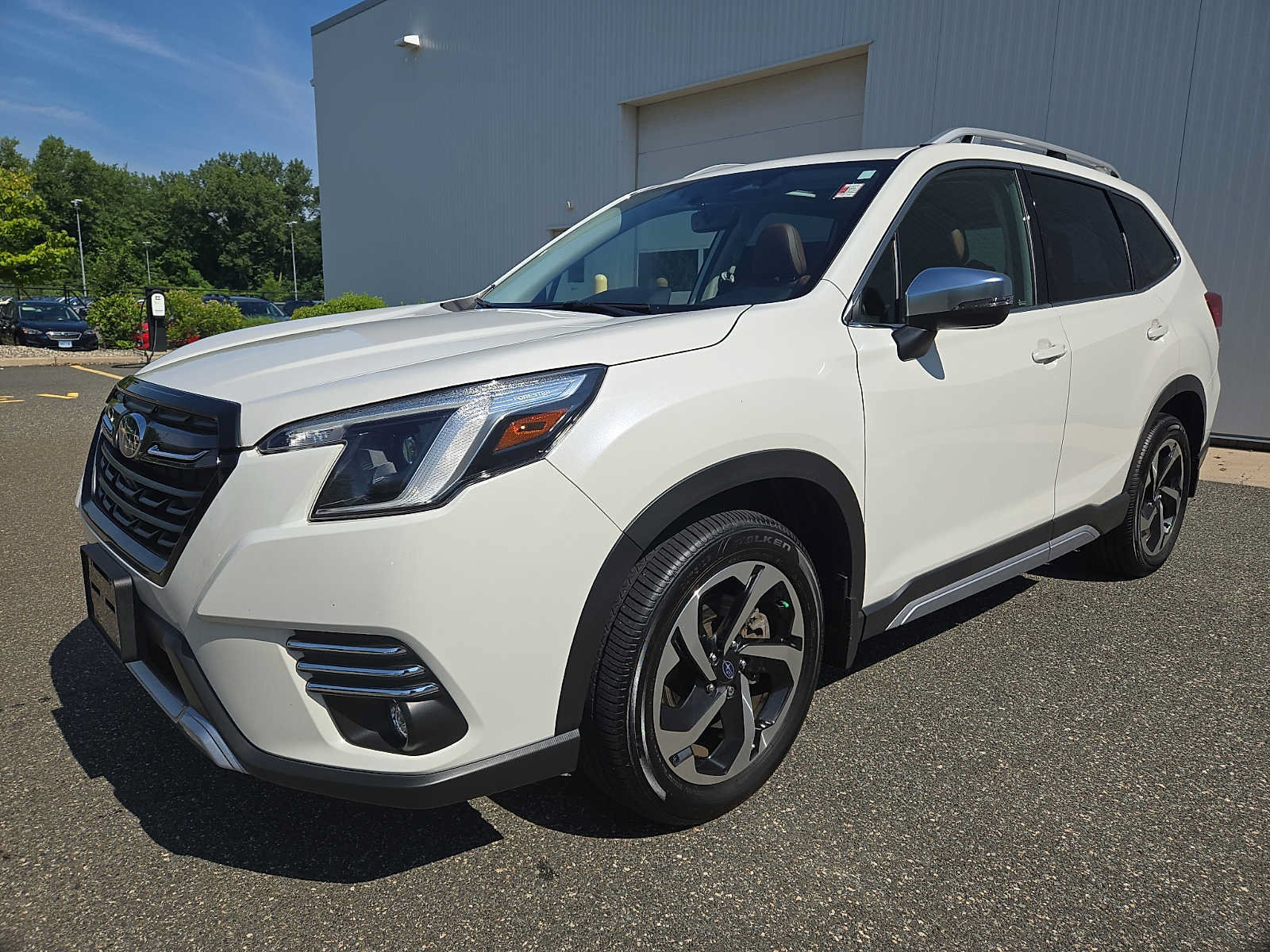Used 2023 Subaru Forester Touring AWD/4WD image 3