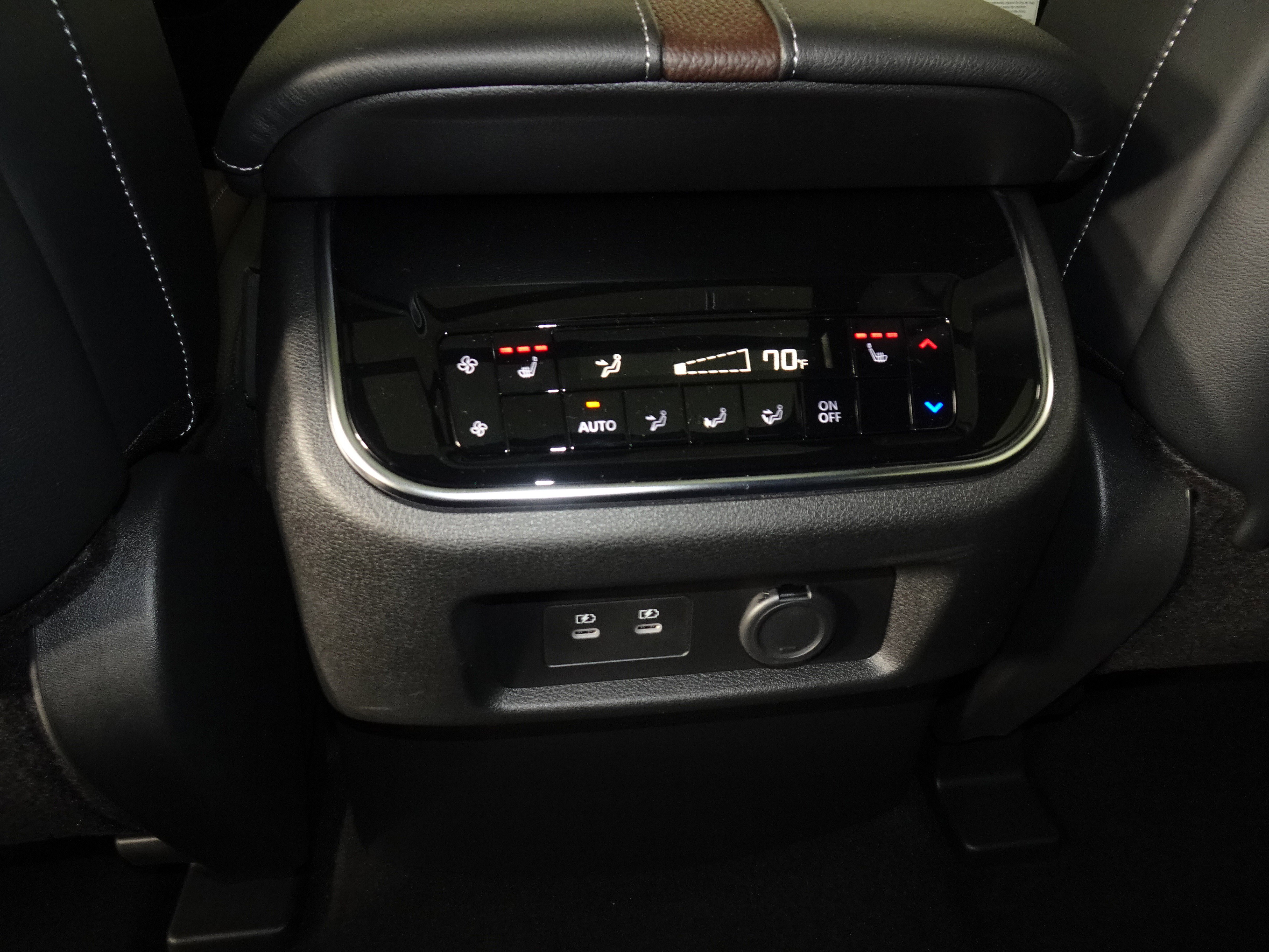 New 2025 Nissan Armada Platinum Reserve image 40