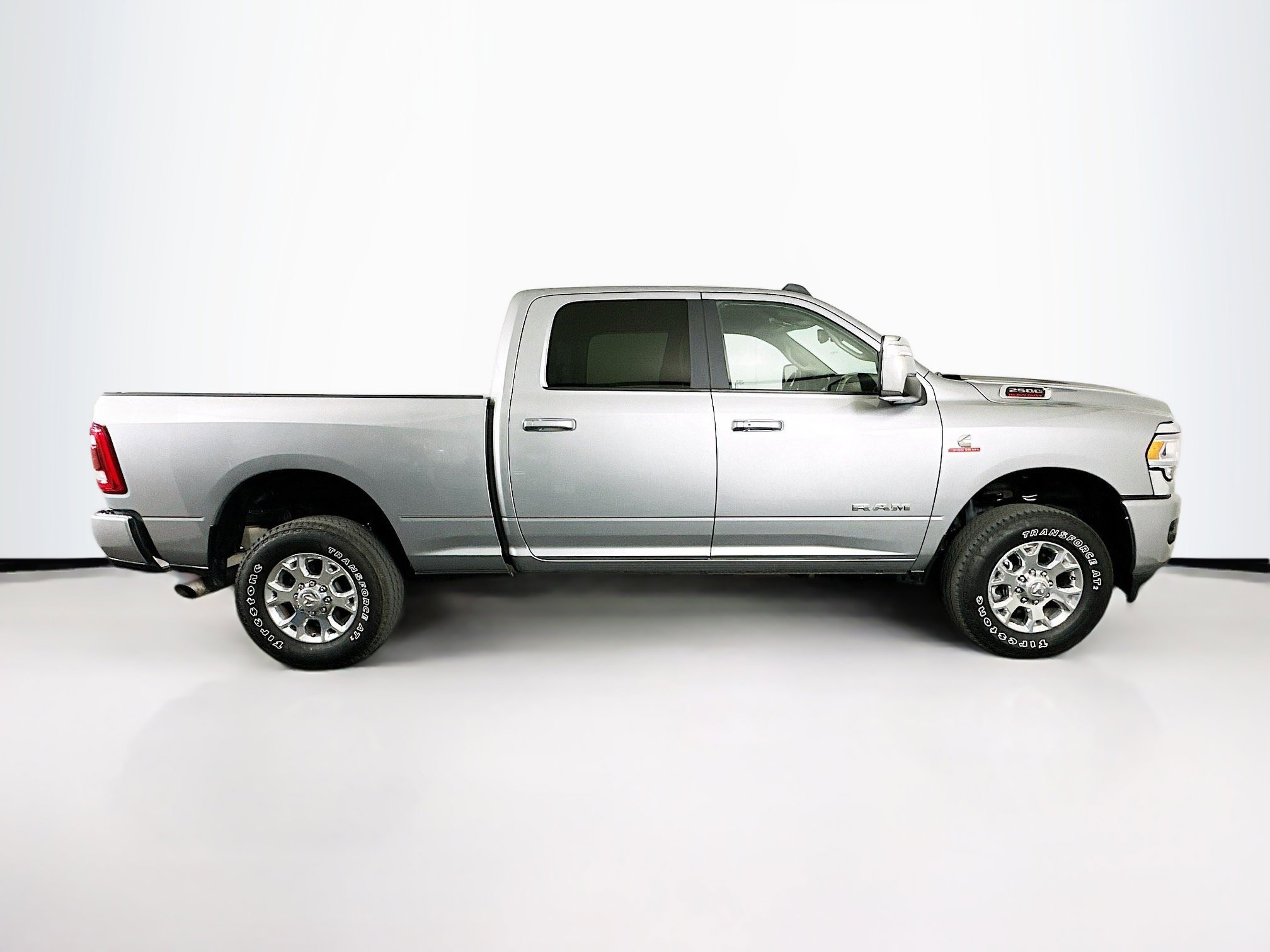 Used 2024 RAM 2500 Laramie image 10