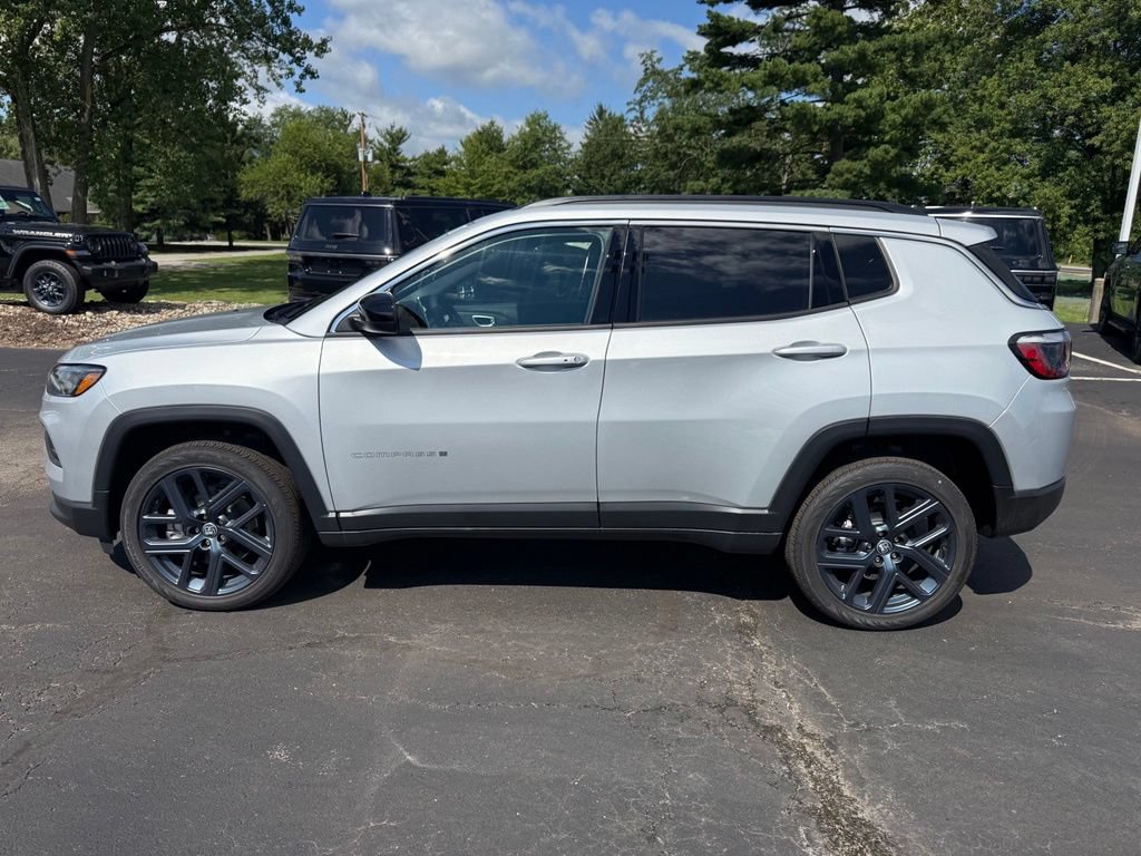 New 2026 Jeep Compass Latitude AWD/4WD image 7