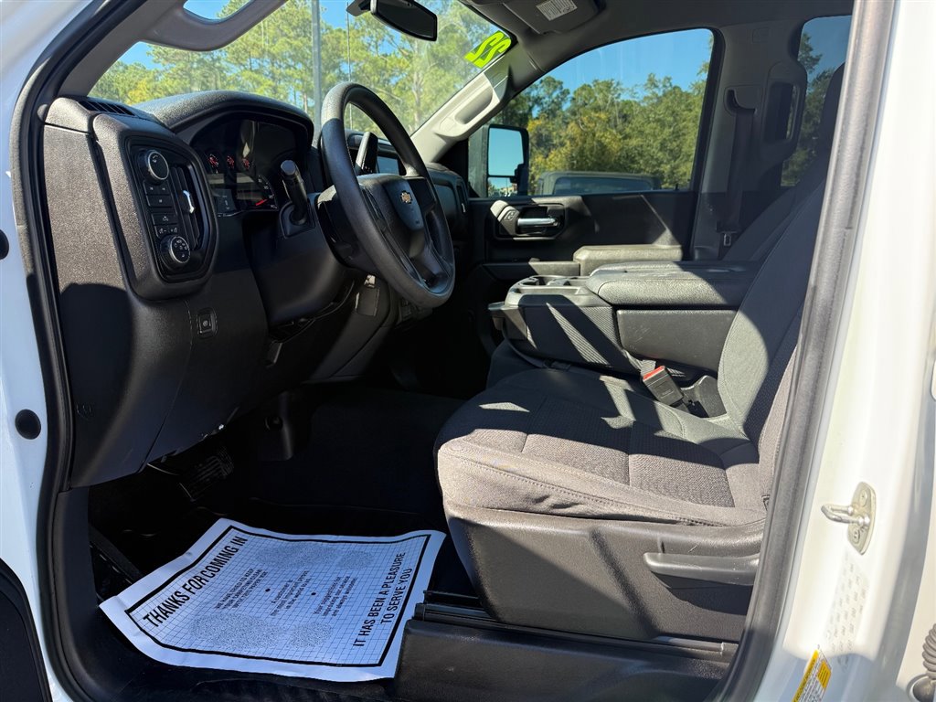 Used 2022 Chevrolet Silverado 2500 Custom w/ Custom Value Package image 13