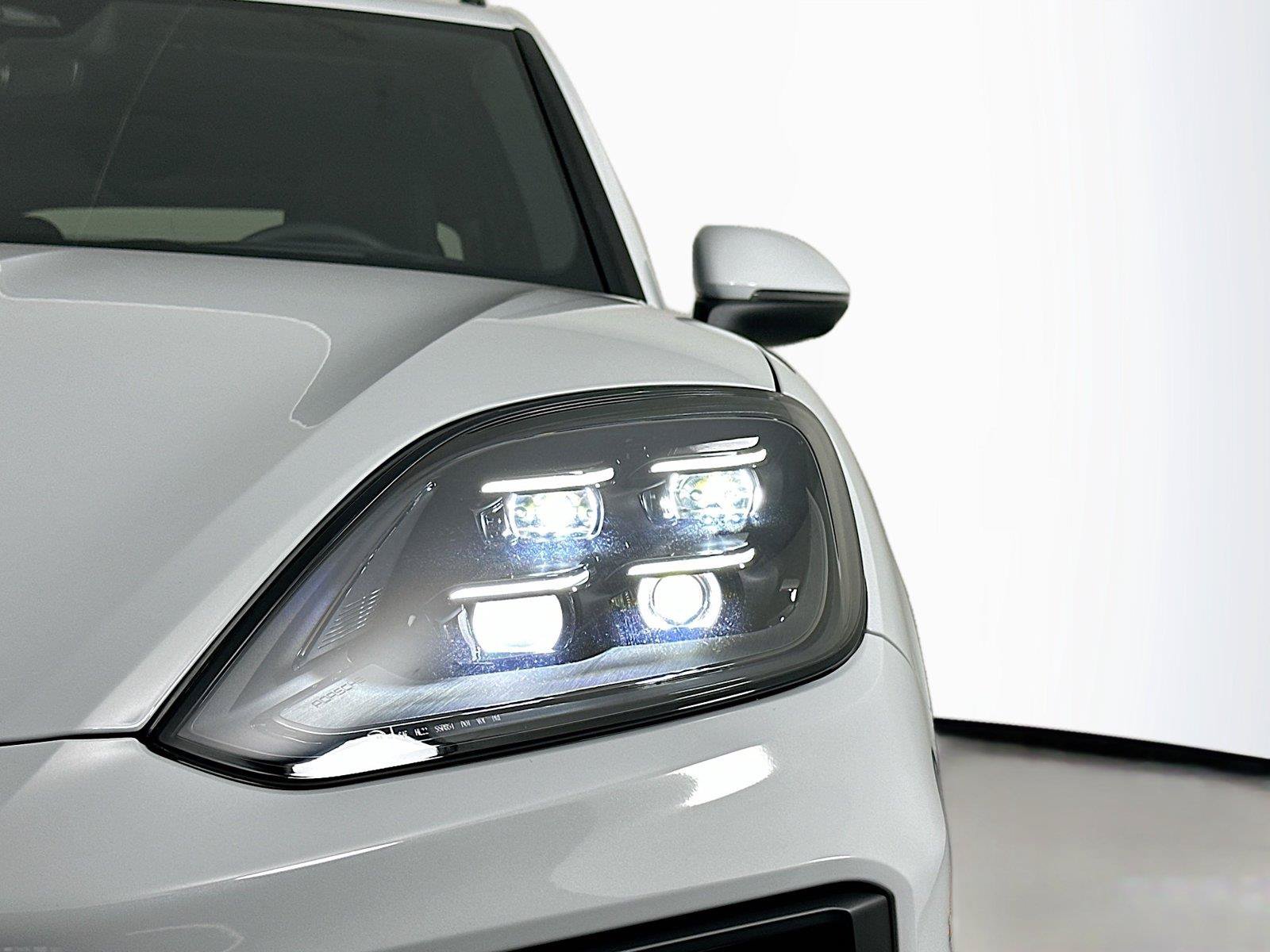 Used 2026 Porsche Cayenne S AWD/4WD image 15