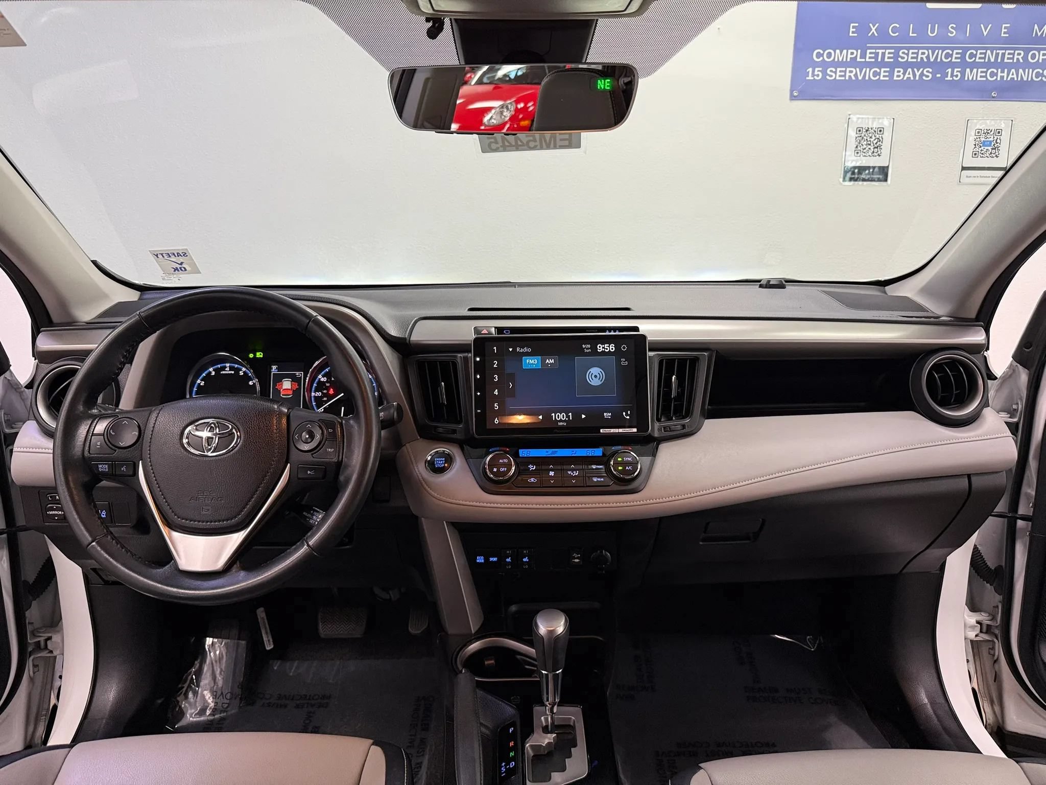 Used 2018 Toyota RAV4 Limited w/ Advanced Technology Package AWD/4WD image 11