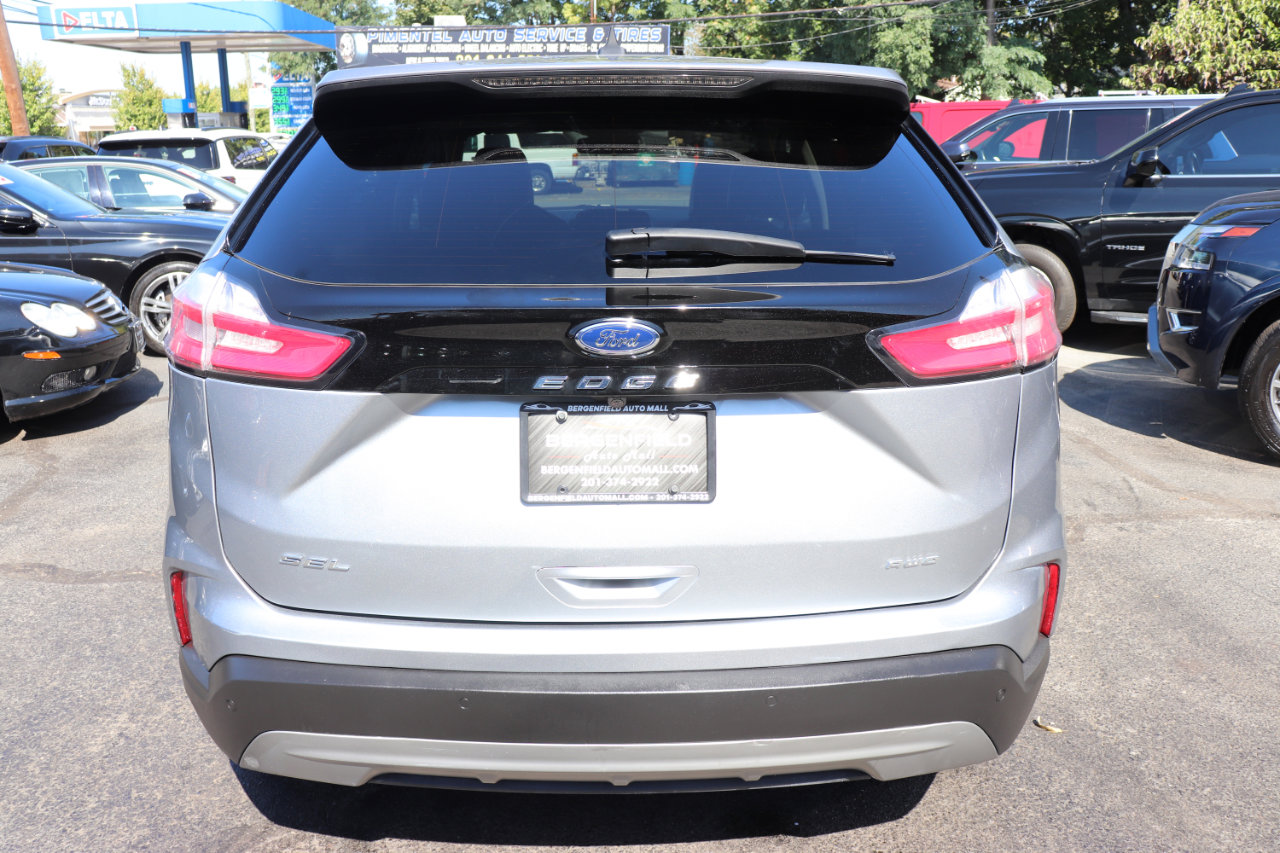 Used 2024 Ford Edge SEL image 4