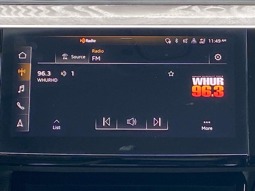 Used 2023 Audi e-tron Premium Plus w/ Premium Plus Package image 7