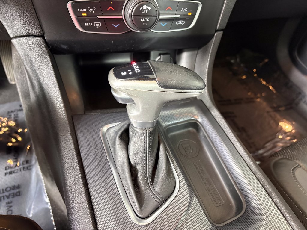Used 2015 Dodge Charger SXT w/ AWD Premium Group image 20