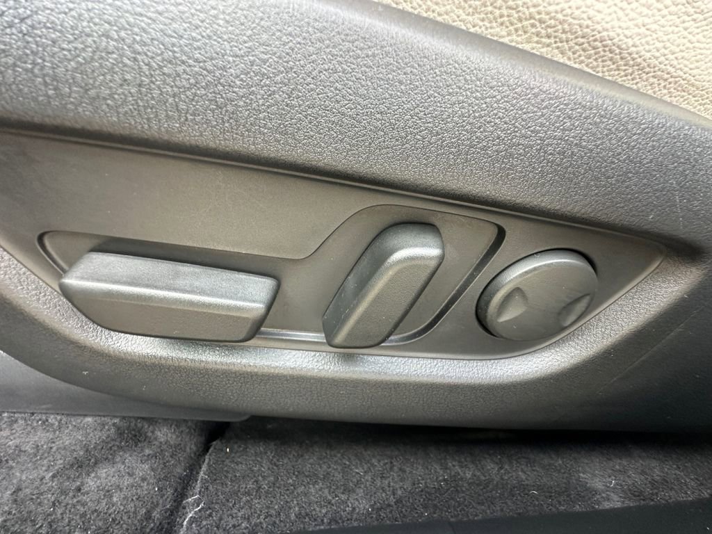 Used 2024 MAZDA CX-90 Plug-In Hybrid w/ Preferred image 10