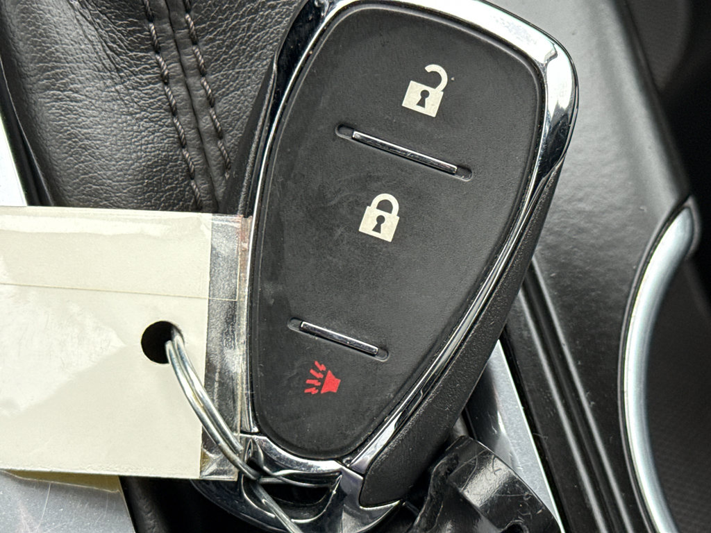 Used 2018 Chevrolet Equinox LS image 35