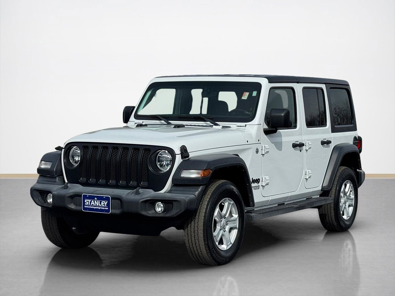 Used 2021 Jeep Wrangler Unlimited Sport image 3