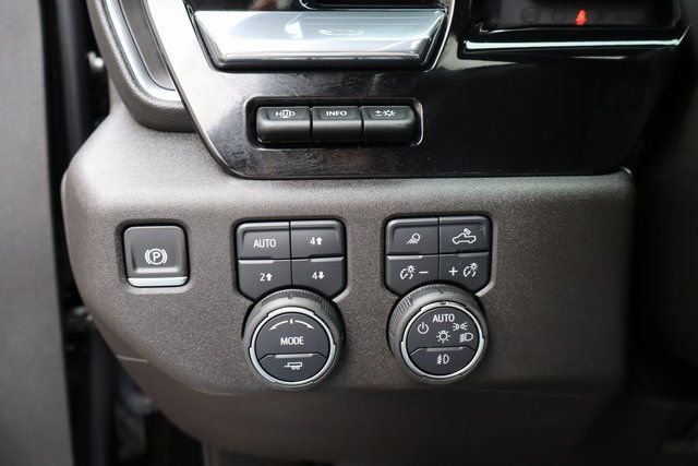 Used 2025 Chevrolet Silverado 2500 High Country w/ High Country Premium Package image 17