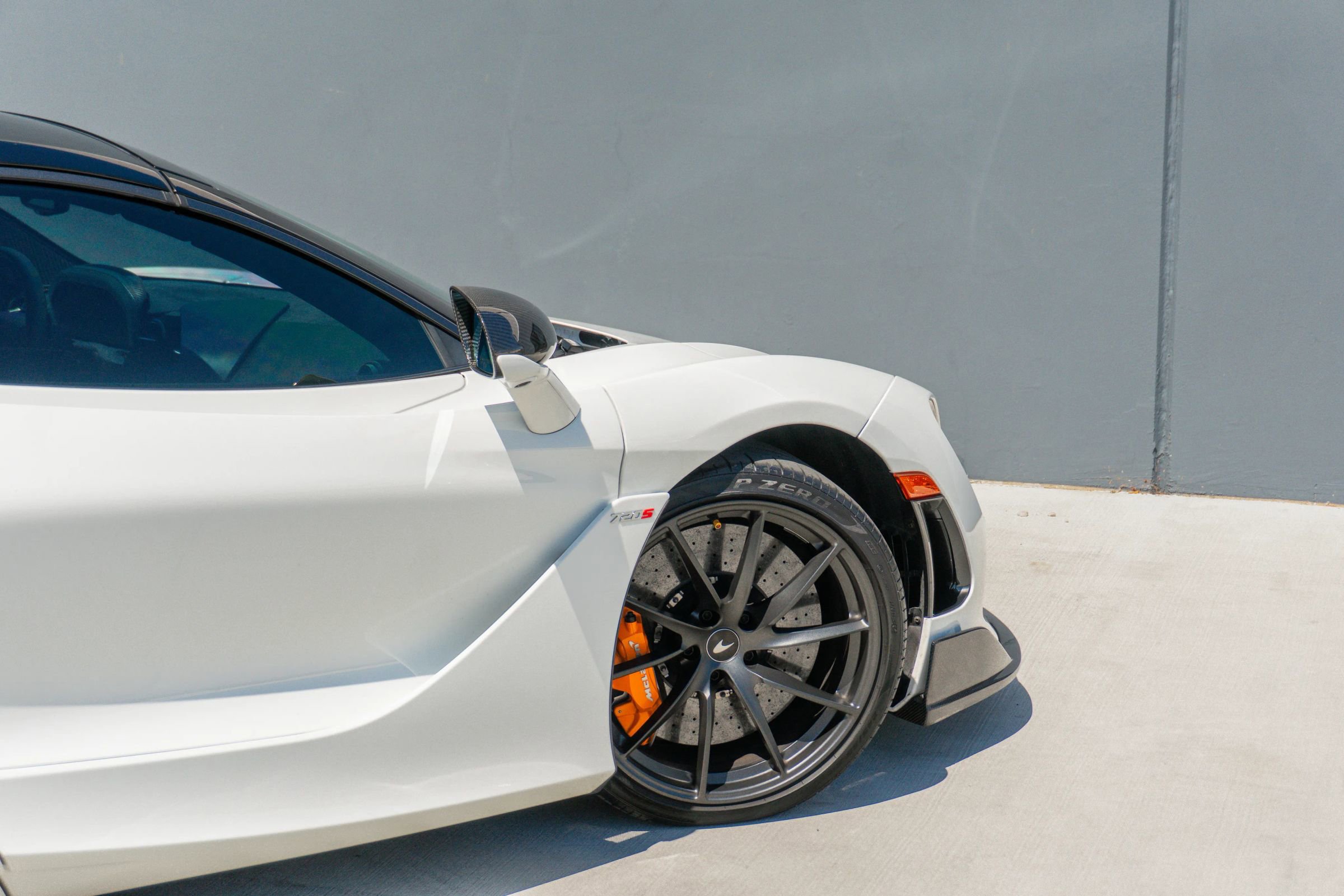 Used 2021 McLaren 720S Spider image 43