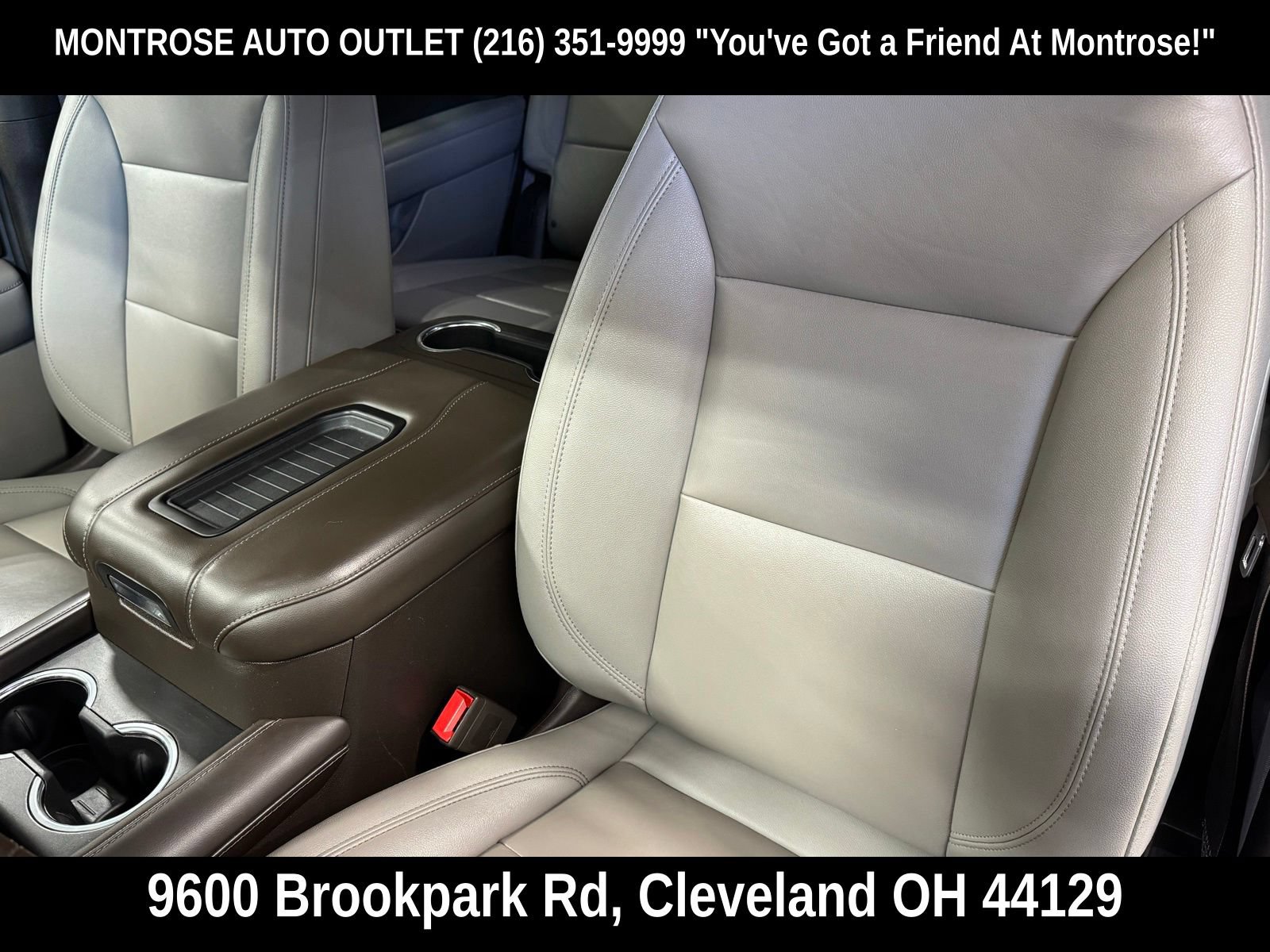 Used 2022 Chevrolet Tahoe Z71 w/ Z71 Off-Road Package AWD/4WD image 28