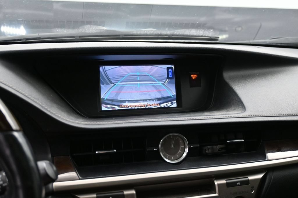 Used 2013 Lexus ES 350 w/ Luxury Pkg FWD image 15