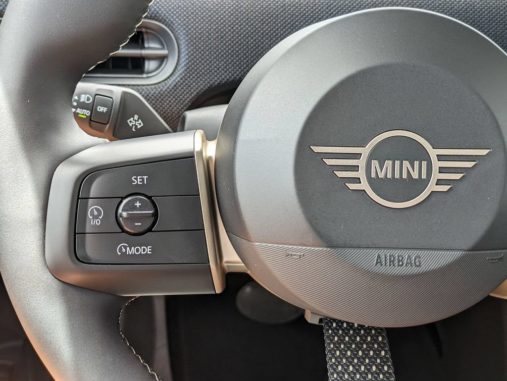 New 2025 MINI Cooper S FWD image 17