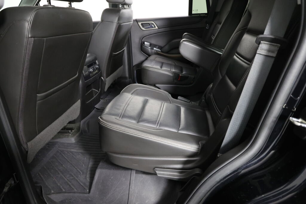 Used 2018 GMC Yukon Denali w/ Denali Ultimate Package image 19