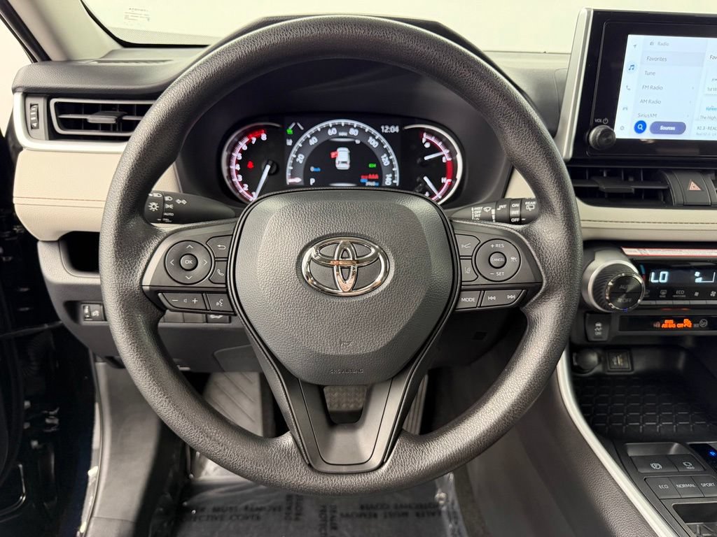Certified 2025 Toyota RAV4 XLE w/ Convenience Package FWD image 27